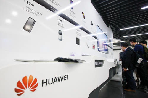 早参丨 中国军工 多款武器亮相阿布扎比防务展 特朗普下令加紧筹建太空军 新垄断 正在全球形成